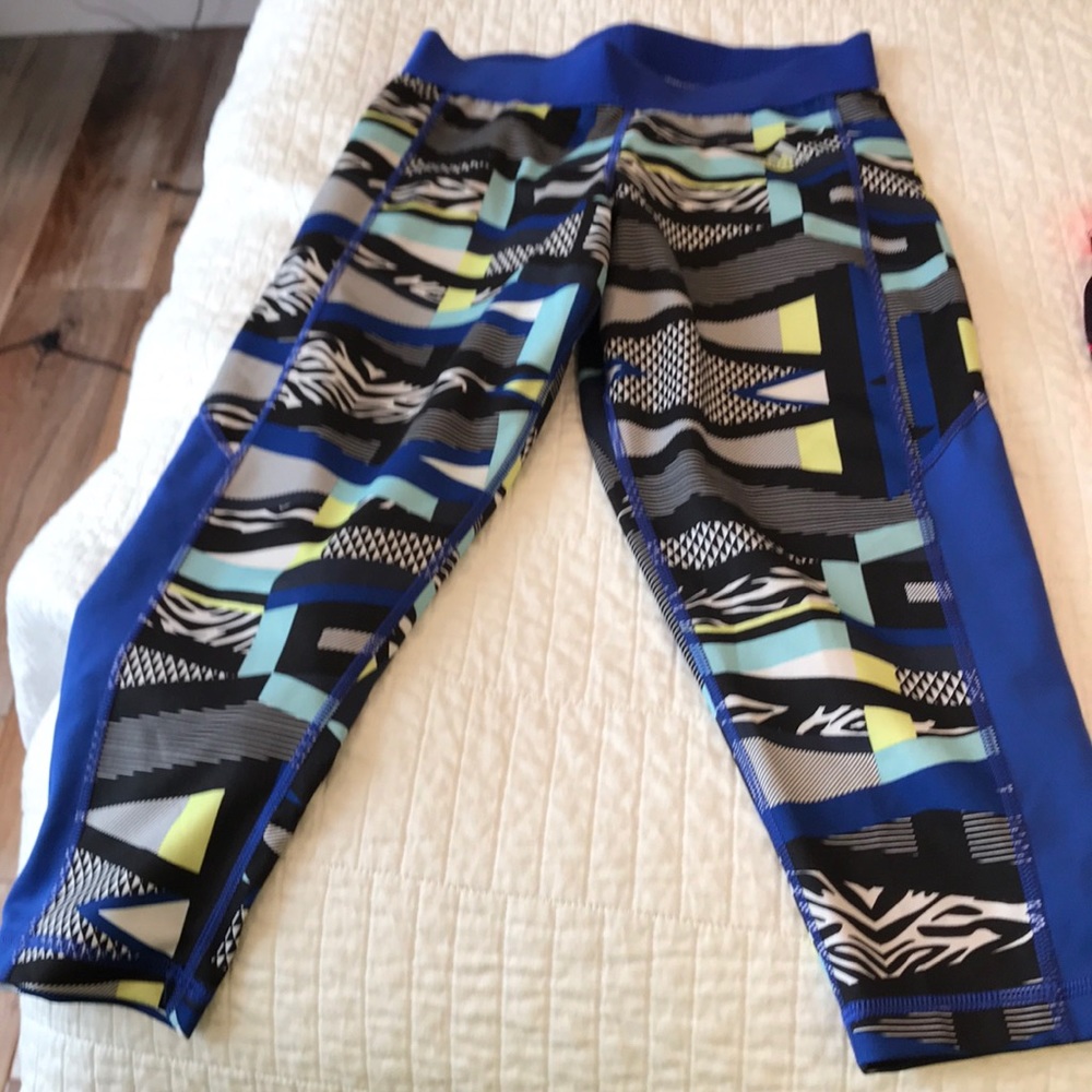 workout capris